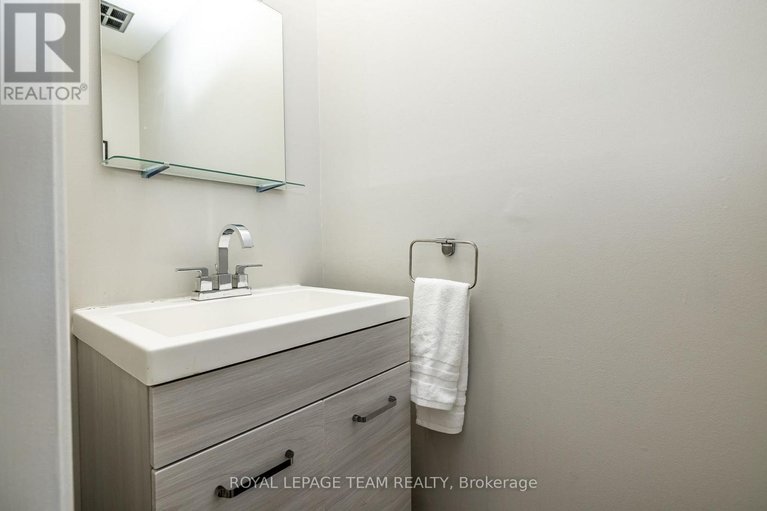 29577964/28-28-peary-way/katimavik/ottawa/ontario/K2L1Z8_4