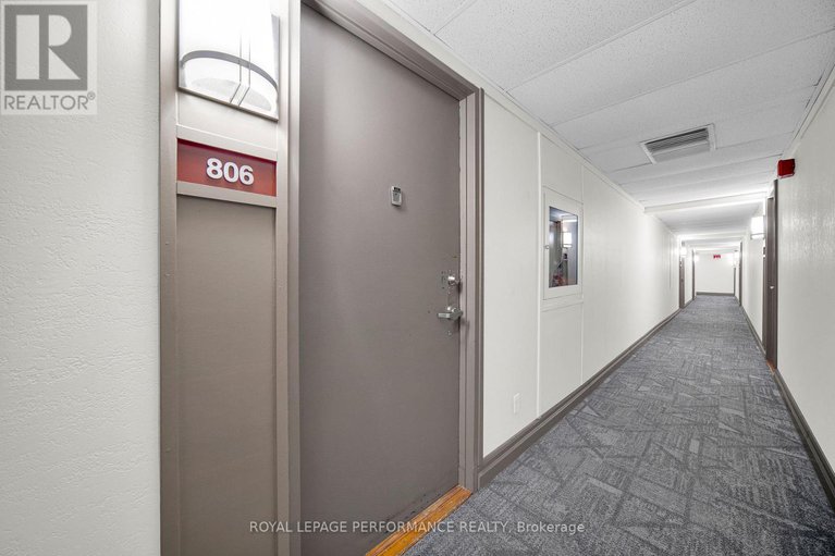 29120637/806-1599-lassiter-terrace/beaconwood/ottawa/ontario/K1J8R6_3