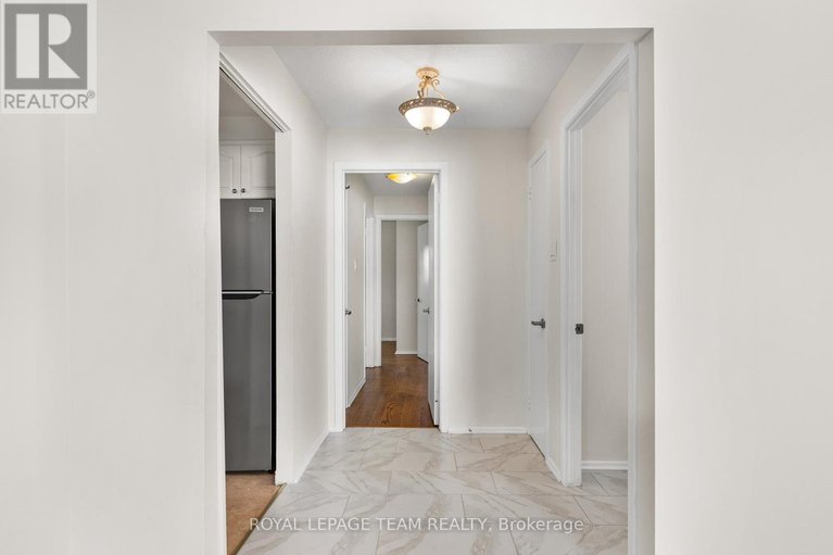 29339810/47-kidgrove-gardens/tanglewood/ottawa/ontario/K2G3W7_15