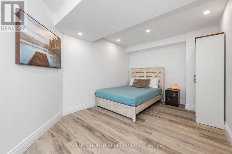 28653411/122-woodbury-crescent/hunt-club-park/ottawa/ontario/K2J3M2_24