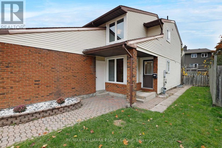 29030661/1637-saxony-crescent/pineview/ottawa/ontario/K1B5K8_2