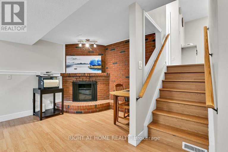 29018595/2230-bickerton-avenue/canotek-industrial-park/ottawa/ontario/K1J6Y3_20