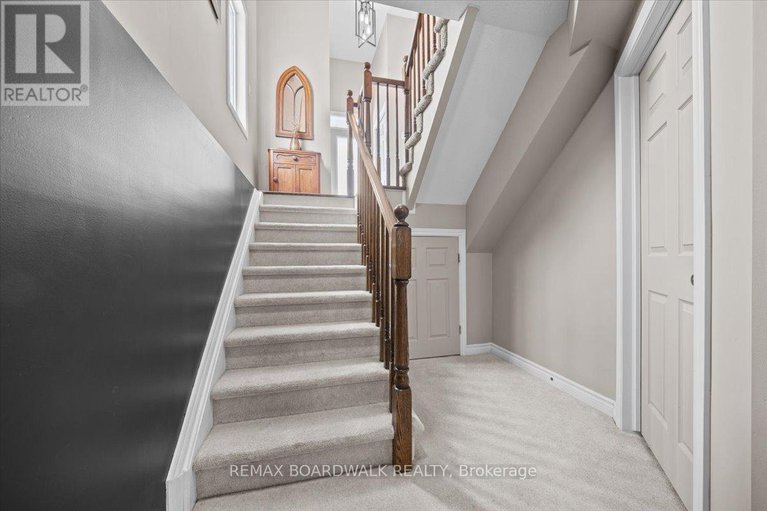 29434399/265-parkrose-private/chatelaine-village/ottawa/ontario/K4A0N8_45