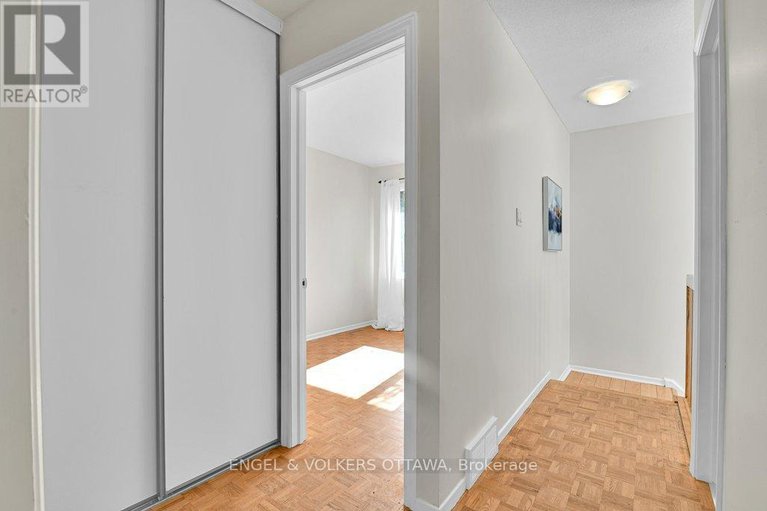 28990233/16-525-hilson-avenue/westborohampton-park/ottawa/ontario/K1Z6C9_18
