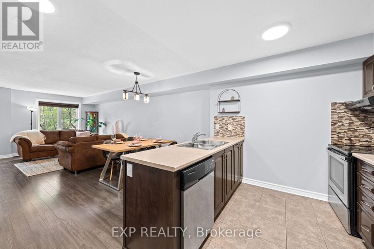 28826800/114-a-lindenshade-drive/strandherd/ottawa/ontario/K2J5R5_18