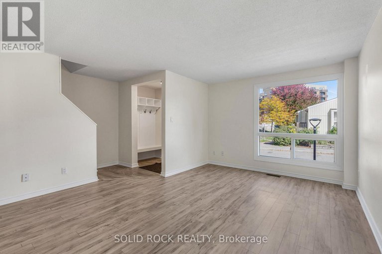 28982760/1394-lassiter-terrace/beaconwood/ottawa/ontario/K1J8N3_6
