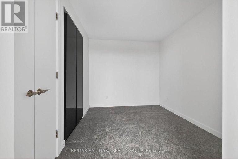 29617506/705-201-parkdale-avenue/mechanicsville/ottawa/ontario/K1Y1E8_19