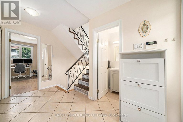 28677315/1841-lorraine-avenue/urbandale-acres/ottawa/ontario/K1H6Z7_4