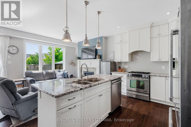 28619242/641-willowmere-way/blossom-parkkemp-parkfindlay-creek/ottawa/ontario/K1T0K1_8