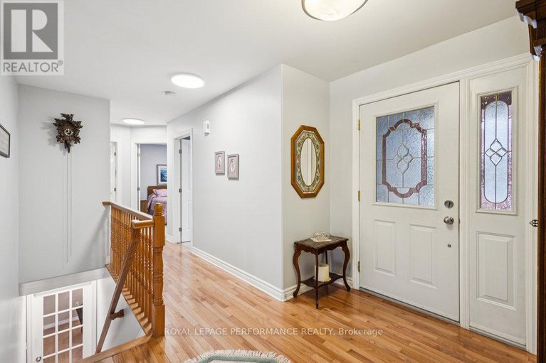 29118234/7051-donwel-drive/greely/ottawa/ontario/K4P1M7_21