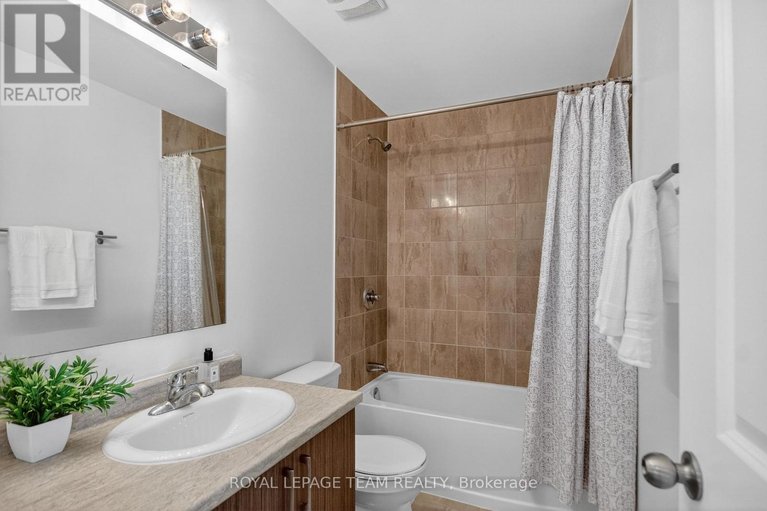 29514500/12-kinetic-way/cedargrovefraserdale/ottawa/ontario/K2J0C9_35