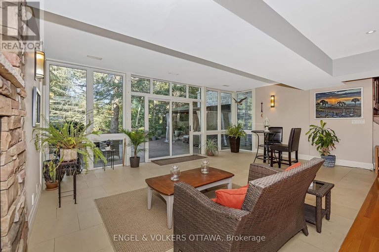 28739995/1836-whitemarsh-crescent/kanata-north-west/ottawa/ontario/K2W1B5_33