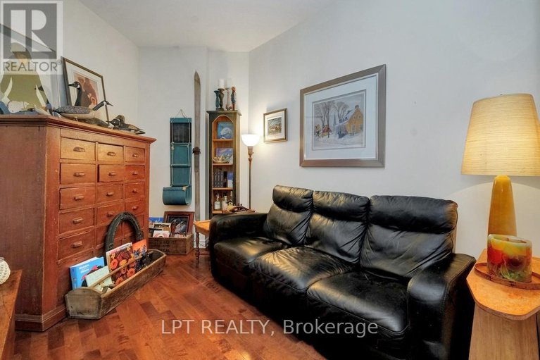 28929558/102-205-bolton-street/lower-townbyward-market/ottawa/ontario/K1N1K7_30