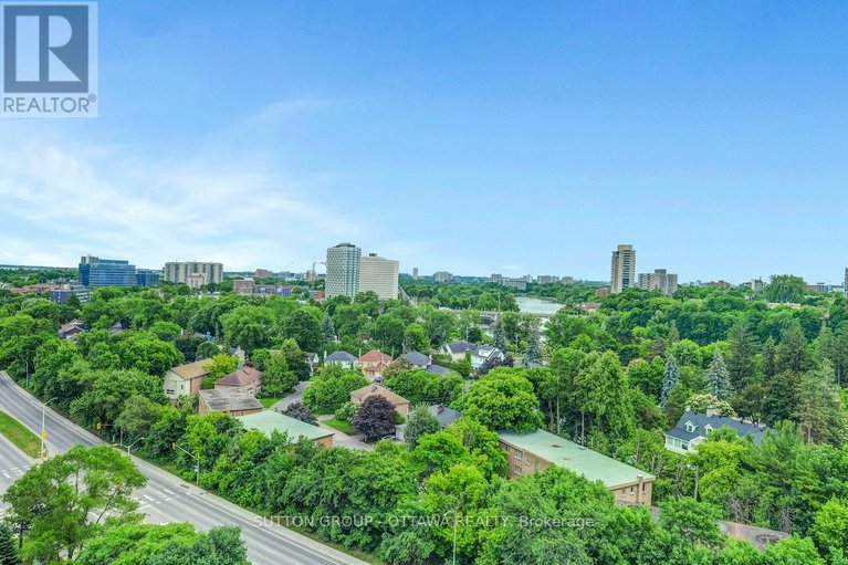 28530484/1303-70-landry-street/vanier/ottawa/ontario/K1L0A8_17