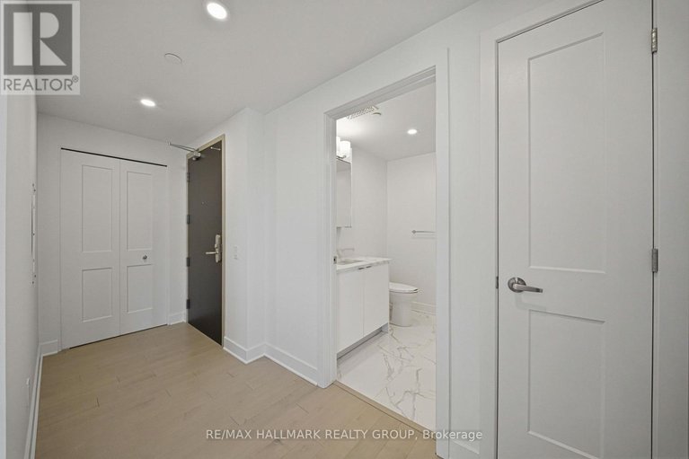 29649234/1407-180-george-street/lower-townbyward-market/ottawa/ontario/K1N0G8_2