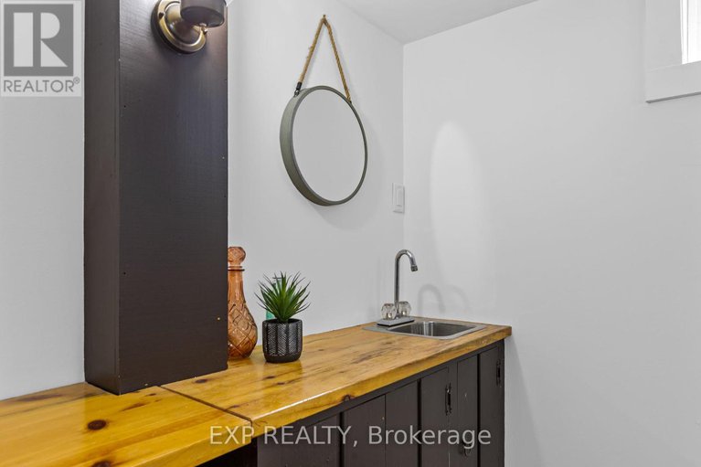 28892855/576-donald-street/overbrookcastle-heights/ottawa/ontario/K1K1L6_23