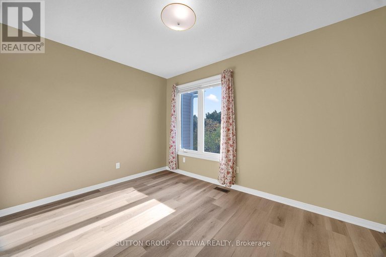 28809858/6325-tealwood-place/chapel-hill/ottawa/ontario/K1C7J9_21