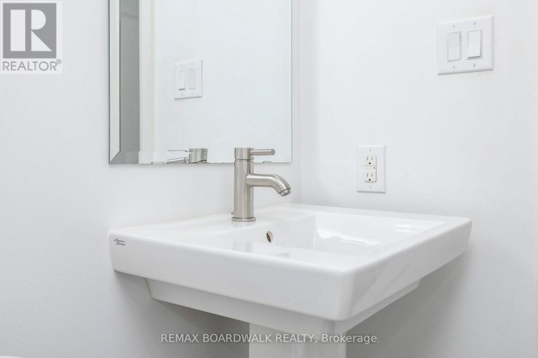 29210410/104-holmwood-avenue/glebe/ottawa/ontario/K1S5V1_13