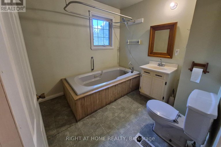 28858937/326-calabogie-road/mcnabbraeside-twps/mcnabbraeside/ontario/K7S3G8_7