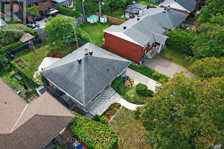 28861581/632-chadburn-avenue/riverview-park/ottawa/ontario/K1G0Y7_30