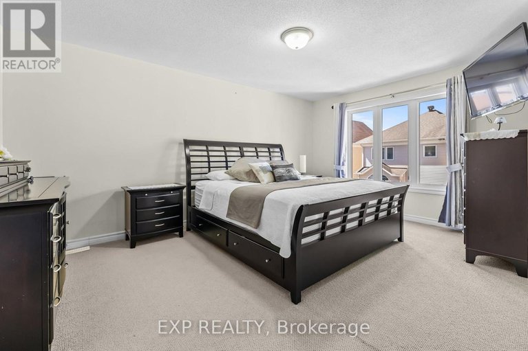 29660875/500-langelier-avenue/mer-bleuebradley-estatesanderson-park/ottawa/ontario/K1W0E9_22