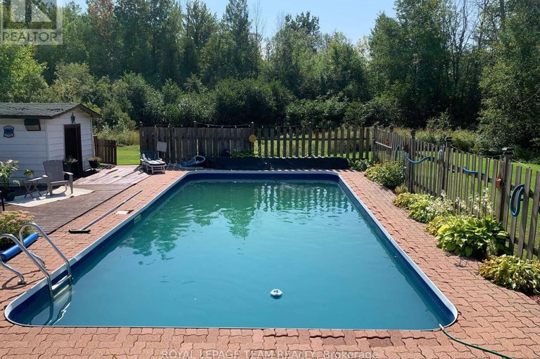 28823443/690-limerick-road/north-grenville-twp-kemptville-south/north-grenville/ontario/K0G1T0_21