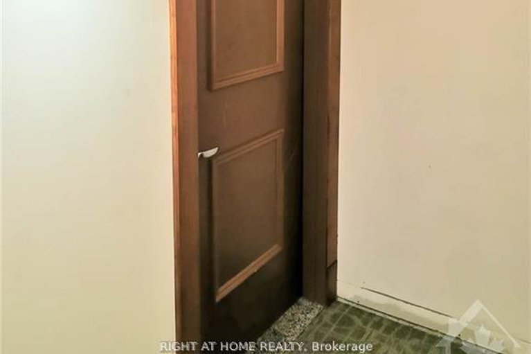 28785158/709-242-rideau-street/sandy-hill/ottawa/ontario/K1N0B7_4