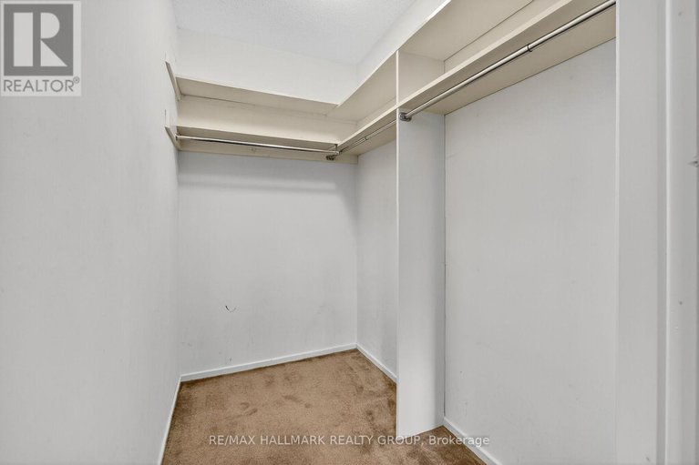 29038840/1415-plumber-avenue/carson-grove/ottawa/ontario/K1K4B2_23