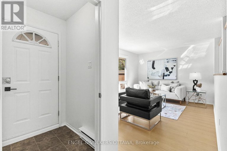 28900181/202-royalton-private/hunt-club-woods/ottawa/ontario/K1V9S3_4