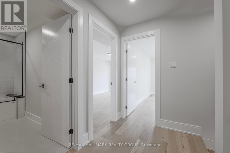 28469125/185-carleton-avenue/ottawa-westtunneys-pasture/ottawa/ontario/K1Y0J5_15