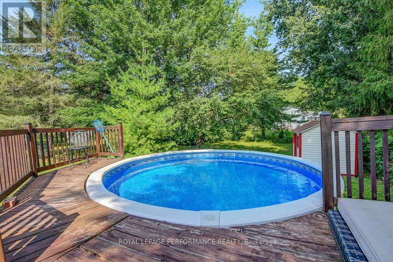 28805867/124-des-pins-street/village-of-russell/russell/ontario/K4R1C5_42