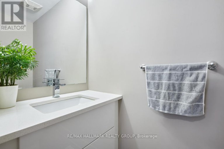 28488360/804-108-richmond-road/westborohampton-park/ottawa/ontario/K1Z0B3_19