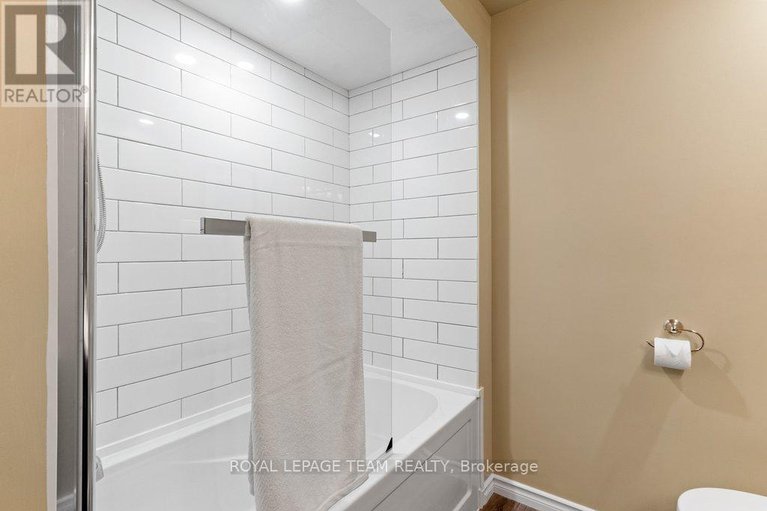 29633265/35-wilderness-way/stittsville-north/ottawa/ontario/K2S2E2_37