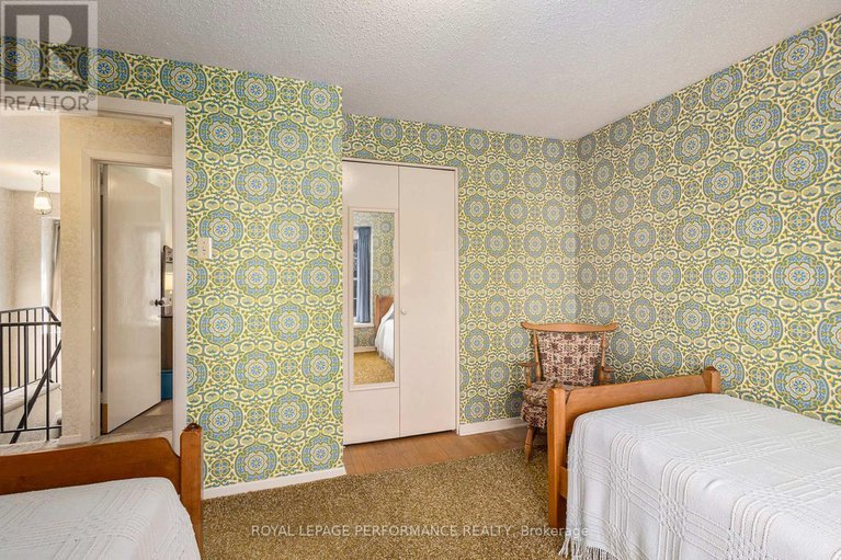 28960465/1842-playfair-drive/playfair-park/ottawa/ontario/K1H5S1_23