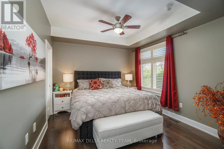 29345716/240-mullin-private/mer-bleuebradley-estatesanderson-park/ottawa/ontario/K1W0K6_7