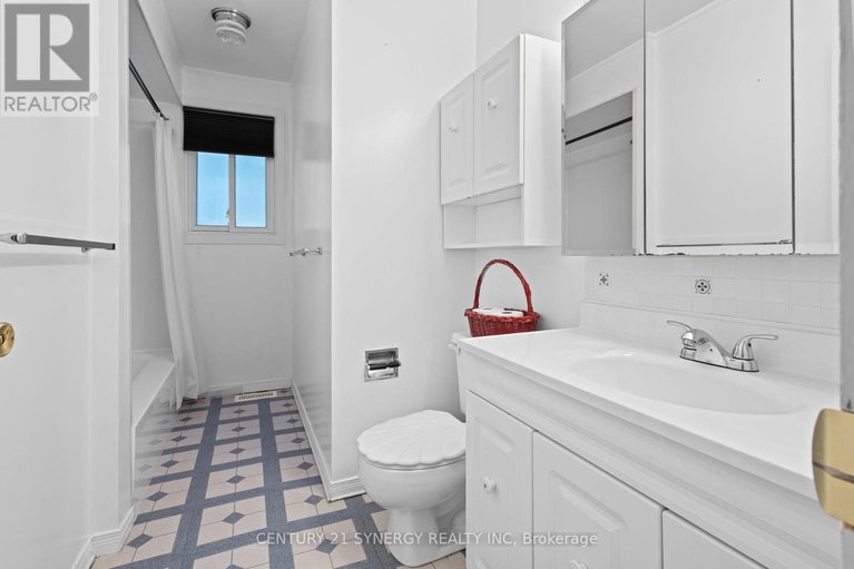 28631237/20-parkside-crescent/meadowlandscrestview/ottawa/ontario/K2G3B5_25