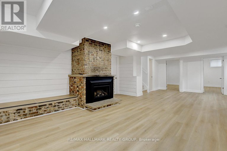 29145241/13-dunham-street/cardinal-heights/ottawa/ontario/K1J7L5_23