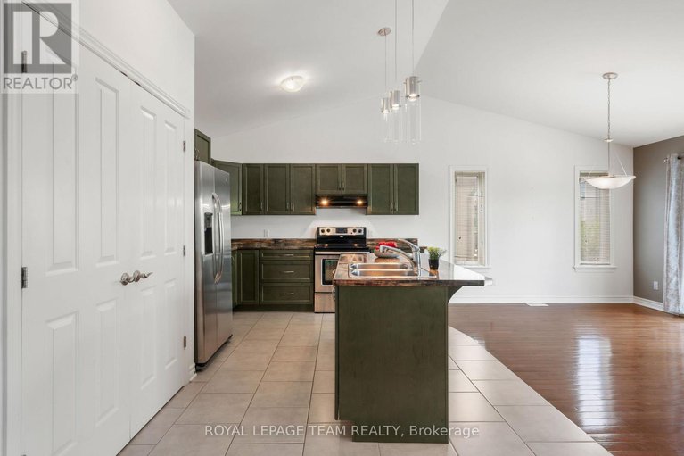 28376742/29-westerra-way/kemptville/north-grenville/ontario/K0G1J0_12
