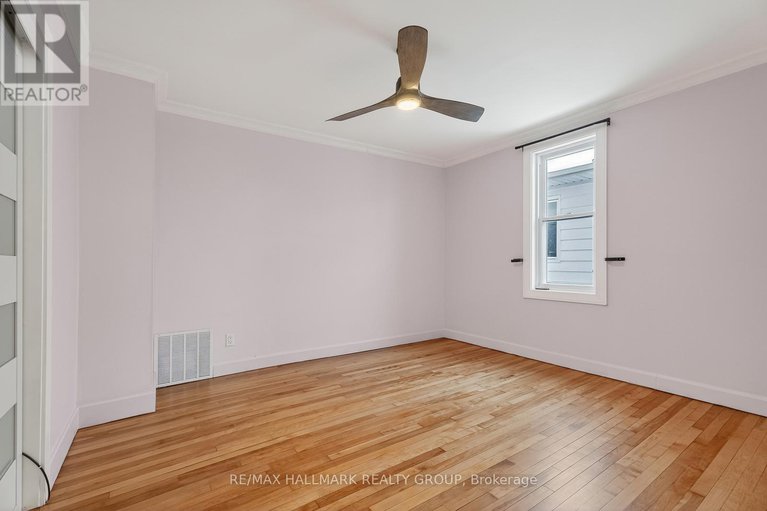 29249197/170-donald-street/overbrookcastle-heights/ottawa/ontario/K1K1M9_21