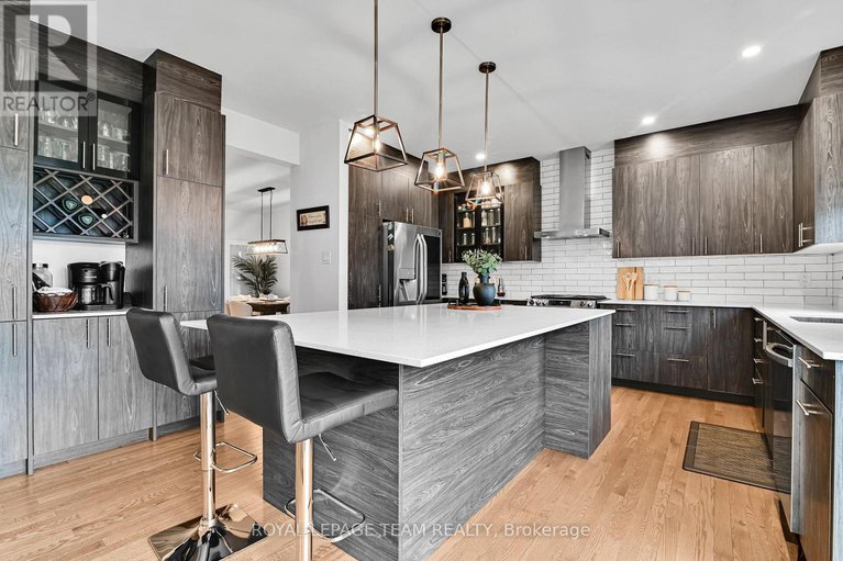 29097242/202-zinnia-way/riverside-southgloucester-glen/ottawa/ontario/K4M0L4_9