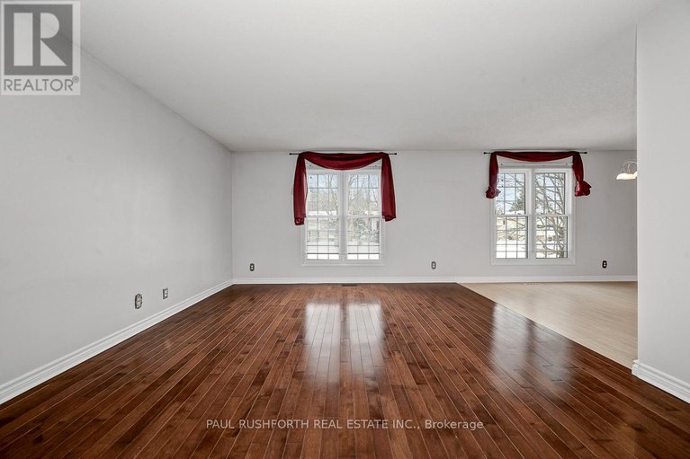 29401586/8-mac-storey-street/richmond/ottawa/ontario/K0A2Z0_7