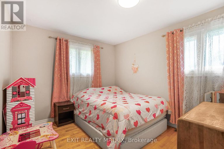 28639624/31-front-road/lorignal/champlain/ontario/K0B1K0_26