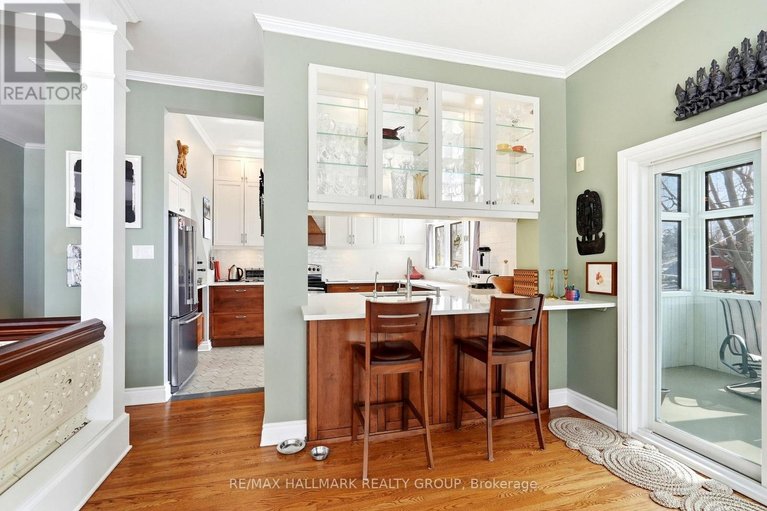 29571963/53-scrivens-street/britannia/ottawa/ontario/K2B8M6_25