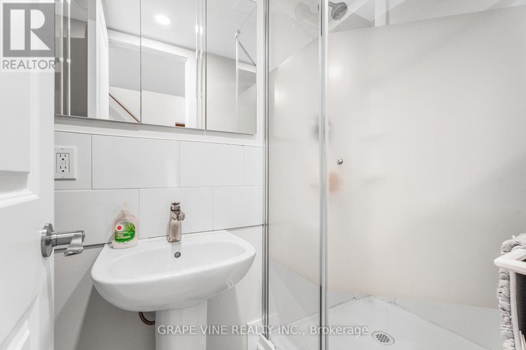 28359761/406-woodfield-drive/tanglewood/ottawa/ontario/K2G3W9_39