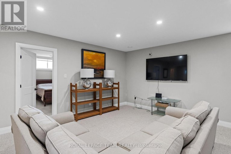 28752380/14-granite-street/clarencerockland-twp/clarence-rockland/ontario/K4K0J2_31