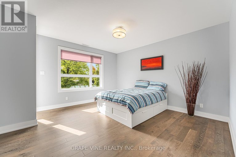 28576605/315-crestview-road/alta-vistafaircrest-heights/ottawa/ontario/K1H5G4_34