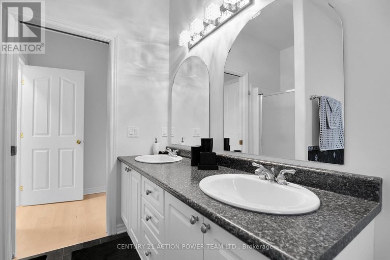 29163831/1969-loasa-lane/springridgeeast-village/ottawa/ontario/K4A4T4_26