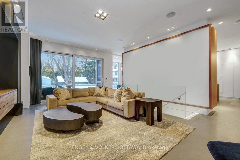 29539469/608-byron-avenue/mckellarhighland/ottawa/ontario/K2A0E5_25