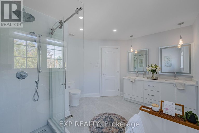 29038372/15-wellsmere-court/rideau-heightsrideau-river/ottawa/ontario/K2E8C2_36