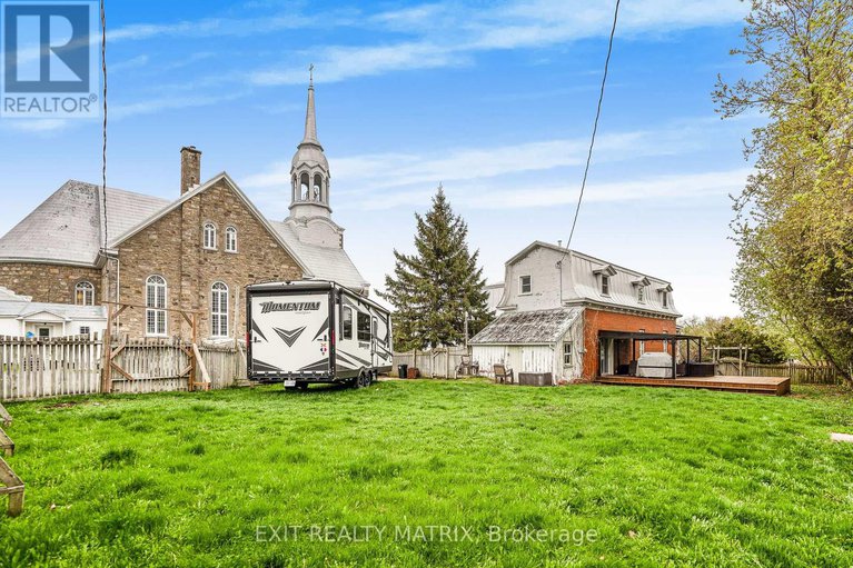 28298340/729-county-rd-18-road/east-hawkesbury-twp/hawkesbury/ontario/K0B1M0_28